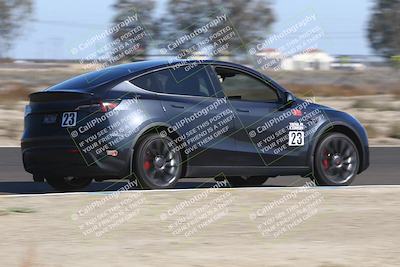 media/Nov-08-2025-Speed Ventures (Sat) [[1c7a6332f5]]/TC B/Session 2 (Turn 2)/